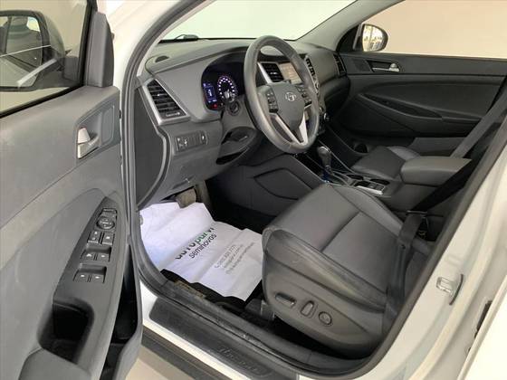 HYUNDAI TUCSON 1.6 16V T-GDI GASOLINA GLS ECOSHIFT HYUNDAI TUCSON 1.6 16V T-GDI GASOLINA GLS ECOSHIFT